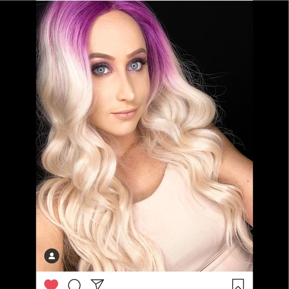 blonde wig side part